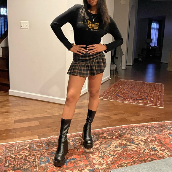 Papaya “Anti Social Butterfly” Long Sleeve Top - Picture 11 of 11